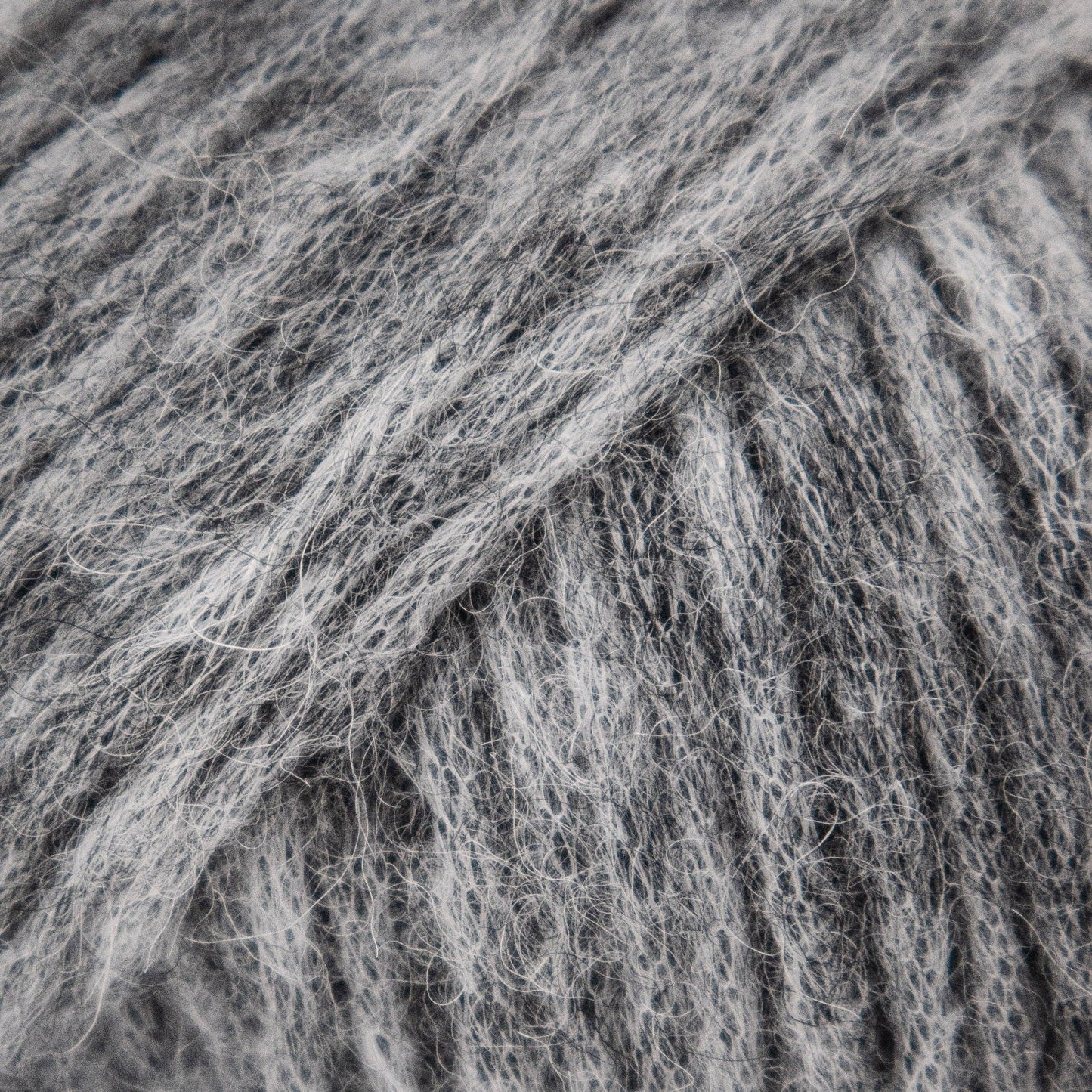 Luca-S Cloud - Soft Aran Alpaca Knitting Yarn: Off-White (01)